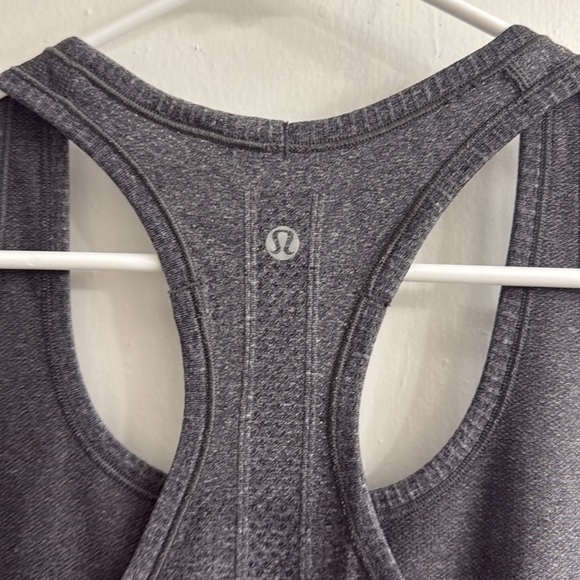 Lululemon Swiftly Tech Racerback ~ Heathered Black ~ size 8 - Picture 9 of 11